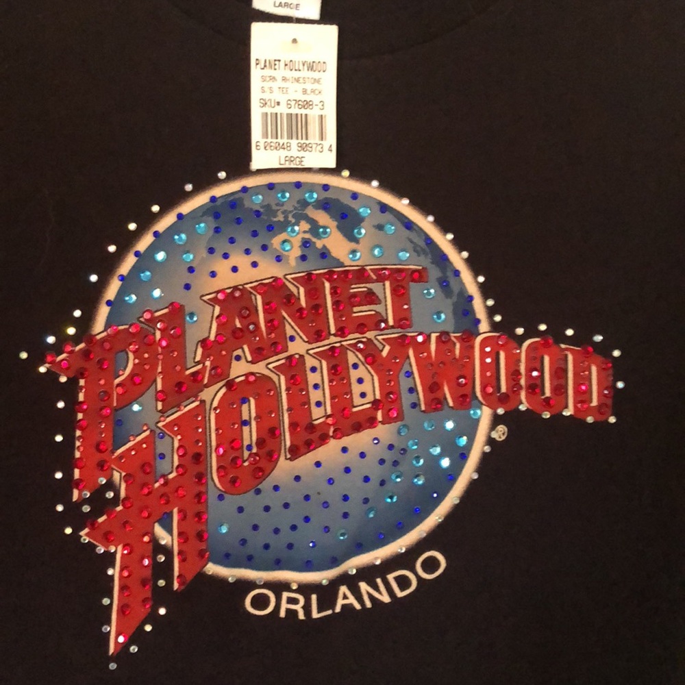 - Planet Hollywood, black T-shirt, size large
